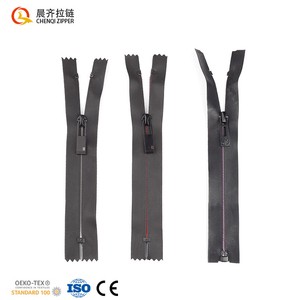 Factory Hot Selling Zips 3# 5# 7# Closed-end Colorful Sliver Teeth Nylon Waterproof Zipper for Garment Pockets