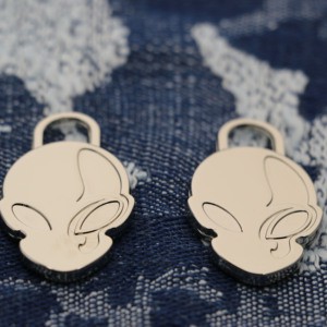 High Quality Custom Design Brand LOGO Environmental protection Electroplating Metal Engraving logo Zipper Pull