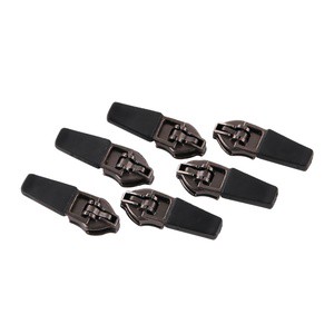 Custom High Quality Metal Dawei Brand Factory Wholesale #3 Nylon Spring Slider Zipper Puller Auto Lock Nickel-Free for Bags