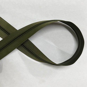 Wholesale High Quality #5 Green Nylon Zipper Sliders Premium Waterproof Zipper with Premium Zipper Sliders