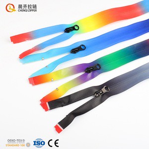 CHENQI Customized 5# Nylon Waterproof rainbow Gradient Tape PU TPU PVC Zipper Roll for Sports Wear