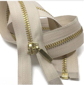 Customized 3# 5# 8# Light Gold Teeth Garment Zipper White Alloy Metal Separate Zipper