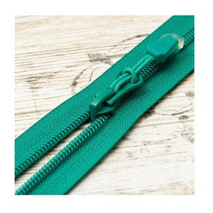 Wholesale OZL Brand GMA Model Eco-Friendly #5 Open-End Nylon Zipper Auto Lock Long Chain for Shoes Pillows Home