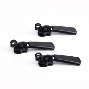 Dawei Custom logo Factory Price Good Quality Slider Zipper Puller Accessories for Bags/luggage/handbag/clothes/backpack/tent