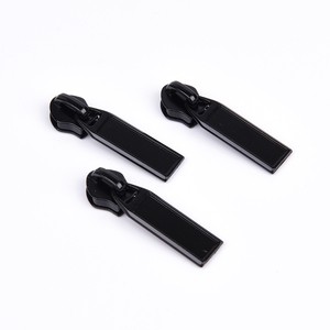 Dawei Brand Wholesale 8# Zinc Alloy Zipper Slider Customizable Logo Painting Handbag & Garment Custom Zip Slider Puller