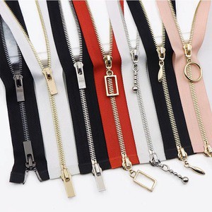 SAS China Supplier Accept Engraved Logo Size Color Tape Two Sliders 3# 5# 8# Sew Accessories Brass Metal Zipper