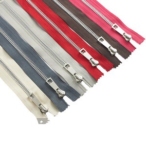 Factory Direct Sales High-quality Metal Zippers Customize Durable Zippers for Garments and Bags