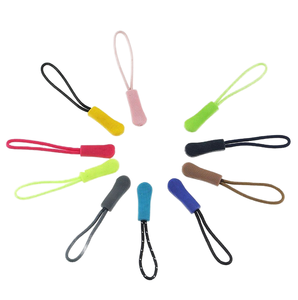 Custom Black Plastic Zipper Pulls Replacement Cord Extender for Backpacks Jackets Luggage Purses Handbags
