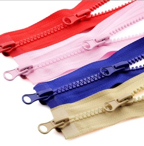 5# Custom Zip Plastic Resin Double Open Zipper With 2 Slider Two Way Head to Head Zipper for Home Textile