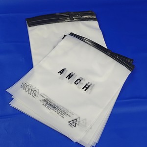 Matte Reusable Translucent Ziplock Bags With Slider for Clothing Custom Logo Shipping T-Shirt Garment Underwear Packaging