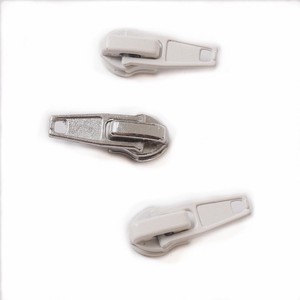 Automatic Locking Nickel-Free Metal Zipper Slider for Bags Garments Customizable Colors Modern Fashion Design Competitive