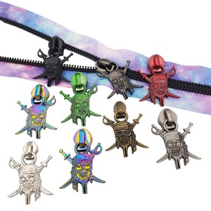 Halloween Engraved Logo Metal Brand Zipper Pull Charms Custom Made Colorful Bag Metal Zipper Slider Puller for Handbag Garment
