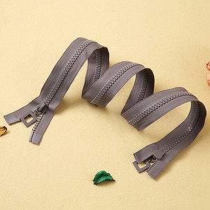 Custom 5# Multi-Color Resin for Vislon Zipper High Quality Close End Plastic Zipper for Bags Garments