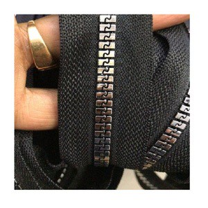 Convenient Auto Lock Open-End Plastic Zipper with 100 Length for Easy Use