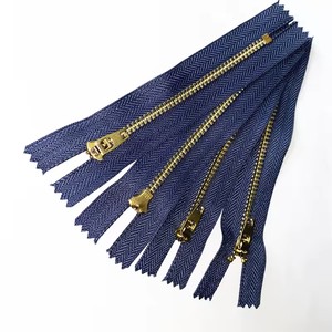 Younus Wholesale Cheap Colorful 5# Garment Zipper Roll #5 Brass Teeth Metal Zips Custom Zipper Tape