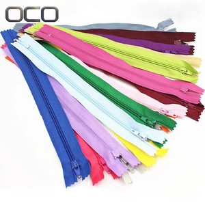 Wholesale In-stock Sales Cierres Cremallera Auto Lock Slider Zippers 3# Nylon Zipper Sewing Closed End Zippers for Clothes