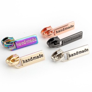 Luxury New Design Rainbow Nylon Metal Slider Zipper Puller Custom 5# Logo Engraved Durable Letter Slider for Handbags