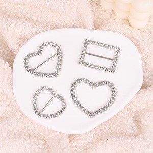 Wholesale Eco-Friendly Women's Clothing Accessories Crystal Pearl Metal Heart Shaped Silk Scarf Corner Knotted Button Zippers