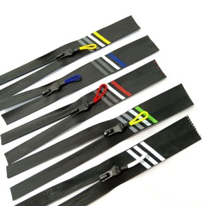 High Quality Fashion Customized 3# PU Nylon Waterproof Zipper for Sportswear