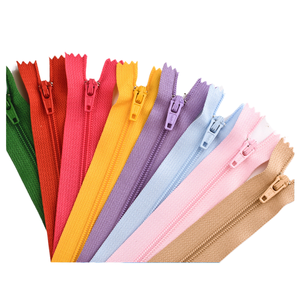 Xinsheng SBS Wholesale No. 3 Nylon Closed-tail Zipper 18cm Clothing Accessories Black Pocket Dress Lapel Pull Lock In Stock