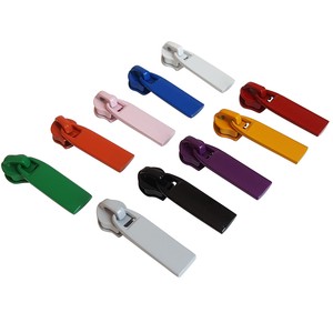 High Quality Spray Paint Colorful Zipper Slider Washable Metal Zipper Pull Puller Custom #5 Zipper Head