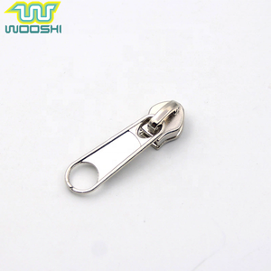Custom Nickel Color No-Lock Metal Zinc Alloy Zipper Slider Free Logo Samples for Bags and Clothes-3#