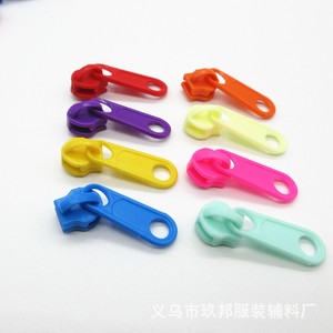 Professional Zipper Factory Slider Wholesale Zipper Auto-lock Slider With Fancy Puller Custom Plastic Slider