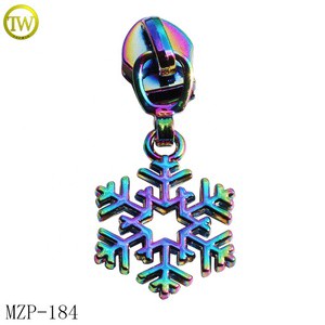 Wholesale Various Color Snowflake logo Engraved Puller Charms Alloy Decoration Handbag Zip Slider Accessory