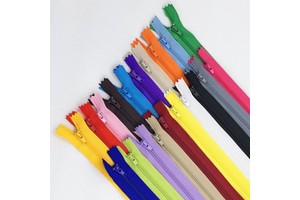 Frosted Clear Zipper Close-End Coil #3 Nylon with Slider and Puller Different Color Auto Lock for Garment and Custom Bags