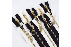 Production Price Various Patterns Pendant Metal Zipper Closures End Zippers Custom Zipper Pull for Garment