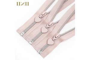 HVV #5 Nylon Coil Open End Zipper for Kid's Garment with Heart Shapepuller Customized logo Available various Color Options