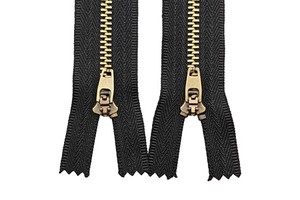 Direct Sale from Manufacturer Custom Brass Stainless Steel Metal Zipper YG Slider for Denim Jeans Shoes Bags - Sizes 3# and 5#