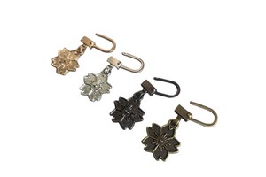 FLOWER Zinc Alloy Movable Detachable Metal Vintage Bronze Bag Gold Slider Replacement Zip Puller for Zipper With Custom logo