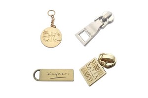 Custom Engraved Logo Metal Brand Zipper Pull Charms, Custom Made Bag Metal Zipper Slider Puller for Handbag Garment