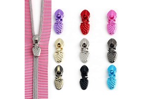 Nolvo World Security Strawberry Shape Zinc Alloy Zipper Slider 5# Nylon Zipper Puller for DIY Sewing Garment Hardware
