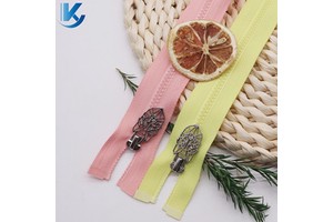 KOUYI Factory Customized High-quality Resin Open-end Zipper 3# Auto Lock Slider OEKO-TEX100 Certified