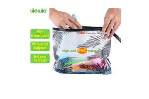 UIOWIO High Quality Customizable Fashionable Portable Waterproof PVC Pouch Bags with Zipper Sliders for Eye Cream