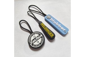 PPH-0019 Custom Fashion Logo Branded New Design Soft PVC Zipper Slider Pullers Rubber Decorate Patch Handbags Zip Puller