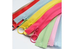 #3#5 Wholesale Custom Clothing Design Accessories Colored Plastic Open-end Ring Circle Shape Automatic Lock Slider Zipper