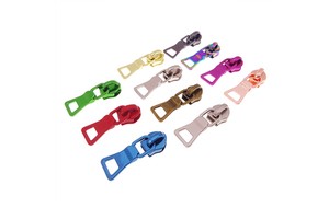 Wholesale Custom 5# Nylon Zipper Head Bottle Opener Zipper Pull Puller Slider