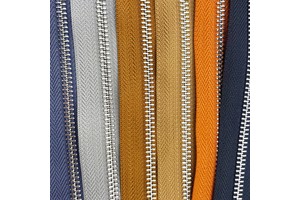 Factory Custom Copper Zippers 3# Metal Zipper Gold Teeth Auto Lock 20 cm Closeded Brass Zippers for Jeans