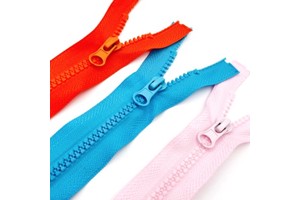 Wholesale Factory Custom Plastic Zipper 5# 8# Long Chain Plastic Zippers Open End Double Open End Close End Resin Zipper