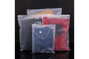 Custom Frosted Zipper Ziplock Package Bag Transparent Clothing Zip Lock Ziplock Bags for Clothes Packaging