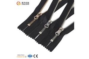 Brass Zip Stopper Gold Teeth Zipper Fermuar Metal Yard and Black Color High Quality Zinc Alloy Sustainable