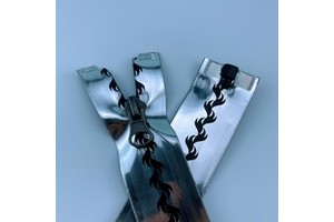 Waterproof Nylon Full Zip Garment Bags Auto-Lock Zipper Various Colors Plastic Slider Puller Various for Shoes Customizable Logo