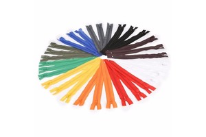 DAWEI Manufacturer Nylon Zipper Auto Lock Slider #3 20cm Custom Length Color Coil Reversible Nylon Zipper for Wallet