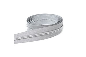 Hot Sale Long Chain Open-End Roll Zippers with Teeth Manufacturer's Nylon #3 & #5 for Shoes Garments Bags Suits Accessories