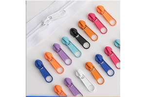 NON LOCK ZIPPER PULLER for BAGS and TENTS