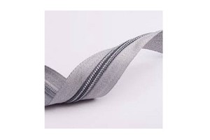 Long Chain #7 Open-End Nylon Zipper with Auto Lock Feature for Shoes Garments Bags Pillows-Durable Metal and Plastic Material