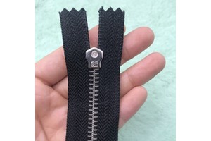 Custom-Made 5# Nickel Metal CLOSED-END ZIPPER Smooth and Jamming-Free Copper Zippers